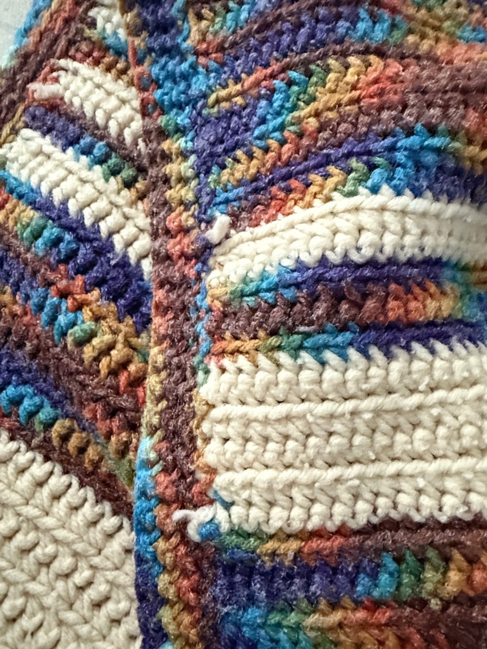 Rainbow Knit Throw Blanket - Picture 9 of 9